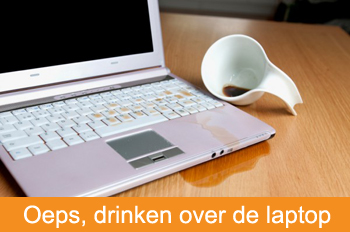 Drinken over het toetsenbord.